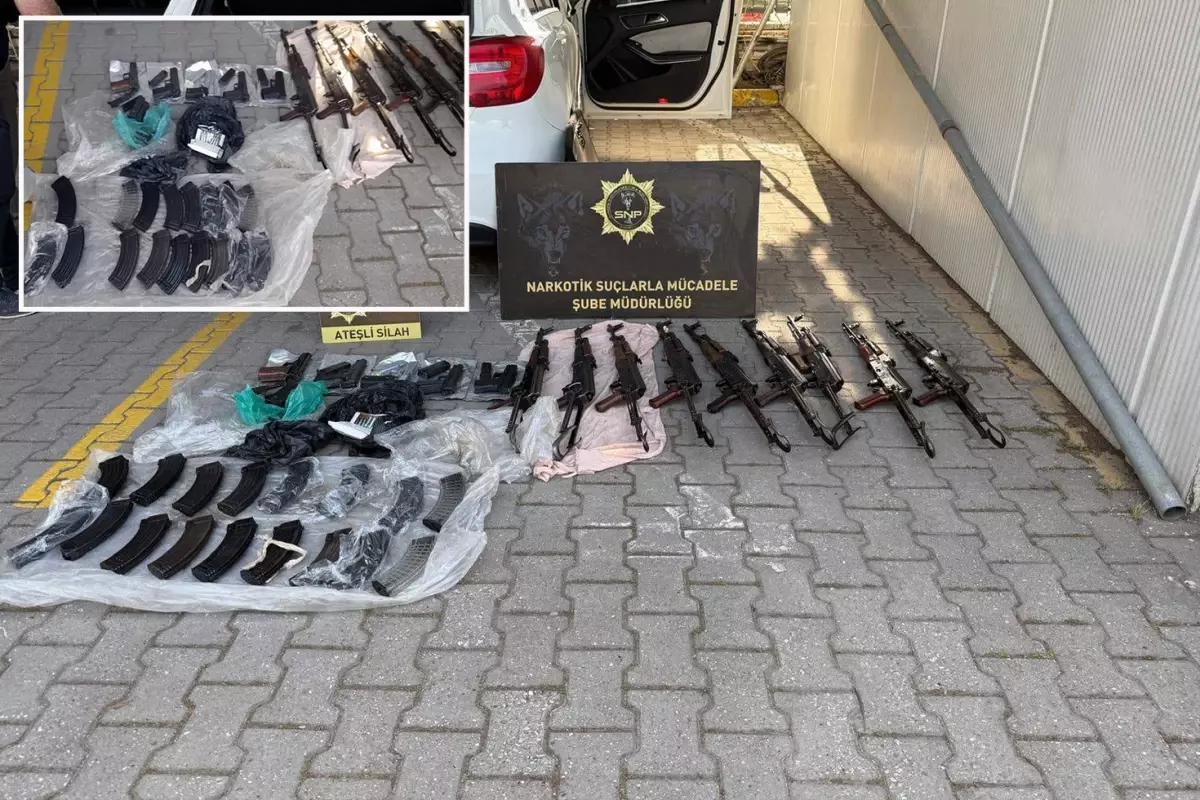Sakarya'da Polis Memurunun Kiralık Aracıyla Yakalanan Cephanelik