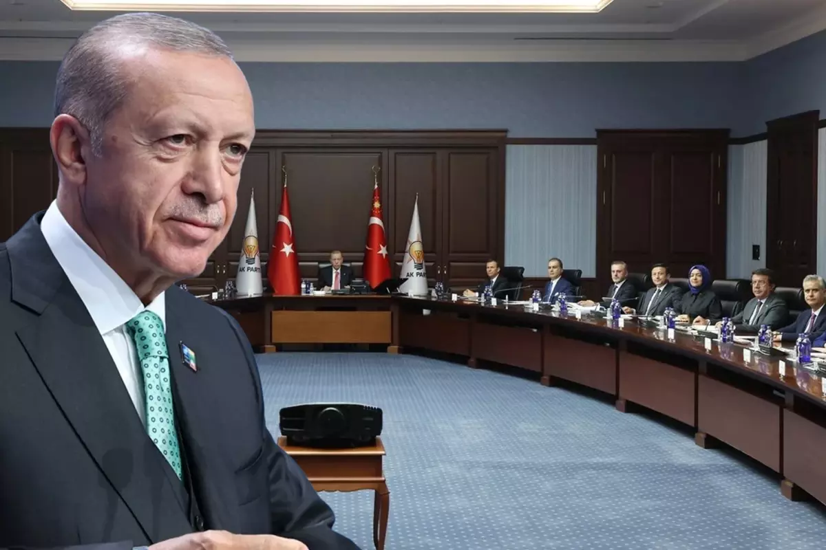 AK Parti MKYK Toplantısı Yarın Yapılıyor: Terörsüz Türkiye Süreci ve Yeni Anayasa Masada
