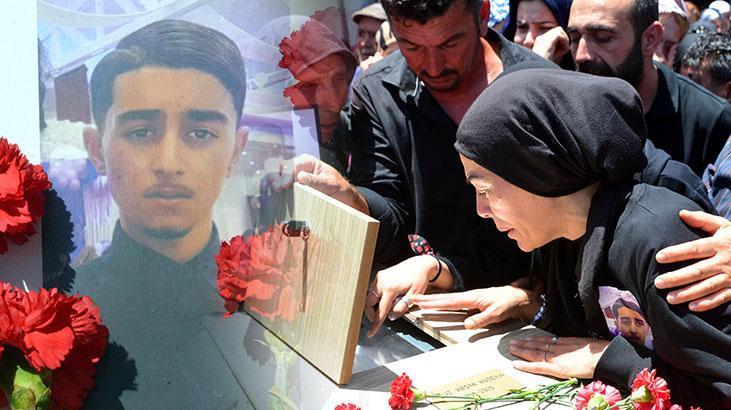 Fransa'da Baltayla Öldürülen Hasan Horoz Kahramanmaraş'ta Toprağa Verildi