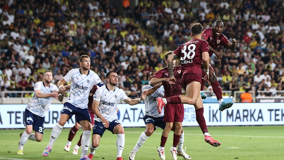 Galatasaray Taraftarı Hatayspor - Fenerbahçe Maçına Sızdı