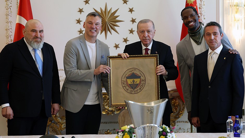 Cumhurbaşkanı Erdoğan'dan Fenerbahçe Beko'ya Şampiyonluk Kutlaması