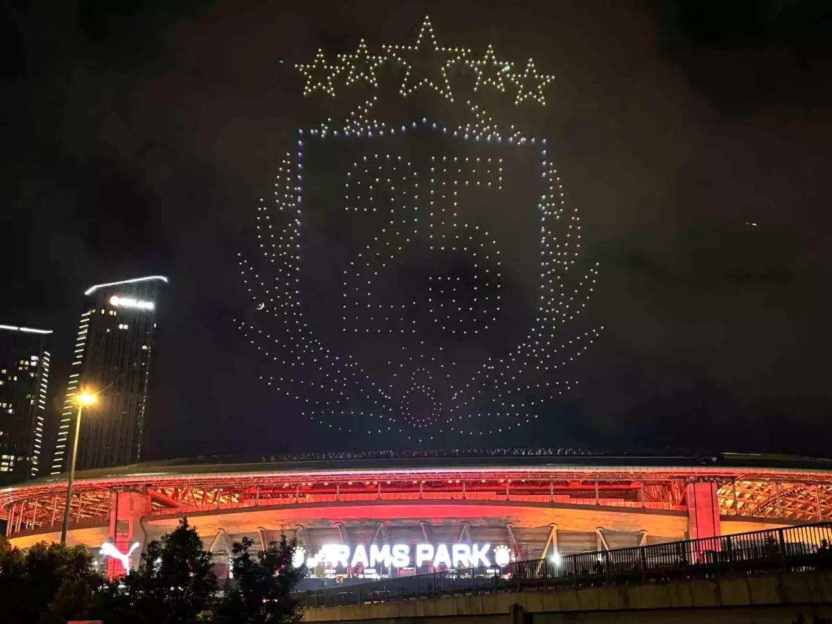 Galatasaray Şampiyonluğu Dron Gösterisiyle Kutladı
