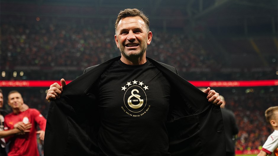 Galatasaray'da Okan Buruk'un Sözleşmesi Revize Ediliyor: Maaşına Zam Yapılması Planlanıyor