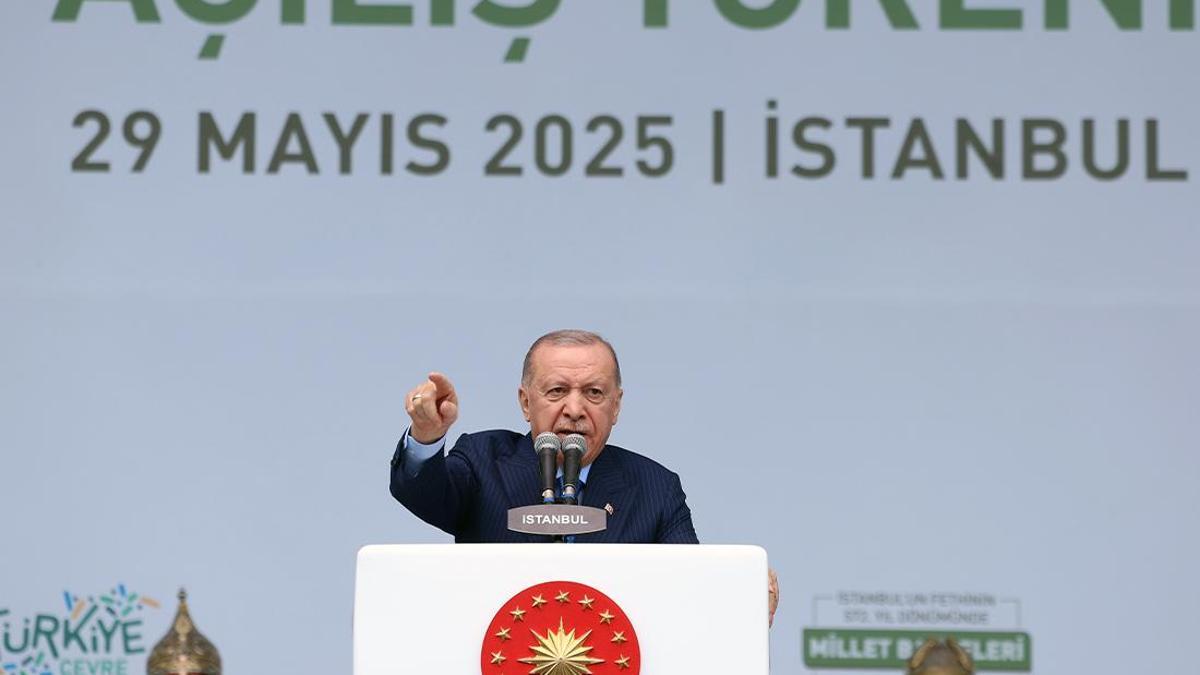 İstanbul'un Fethinin 572. Yılı Kutlamalarında Cumhurbaşkanı Erdoğan'dan Açıklamalar