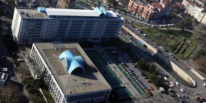 İstanbul Büyükşehir Belediyesi'nde Yolsuzluk Soruşturması: Son Gelişmeler