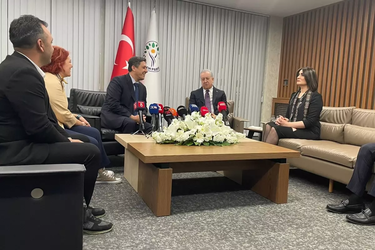 MHP ve DEM Parti Meclis Açılışı Sonrası Bayramlaştı: Terörsüz Türkiye Mesajı
