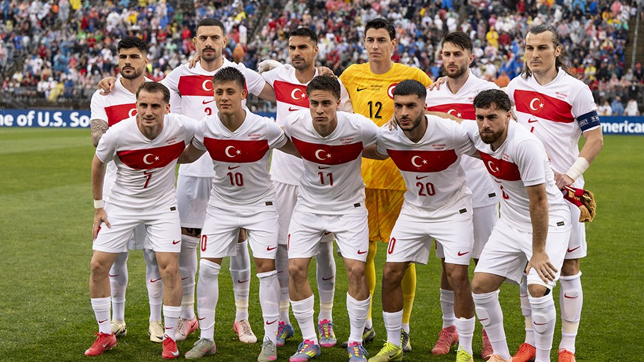 Berke Özer ve Mustafa Eskihellaç'ın Milli Takım Coşkusu