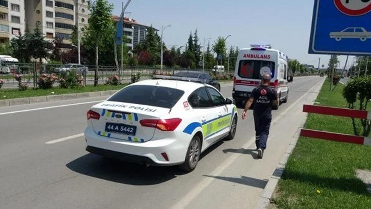 Malatya'da Eşiyle Tartışan Kadın Araçtan Atlayarak Yaralandı