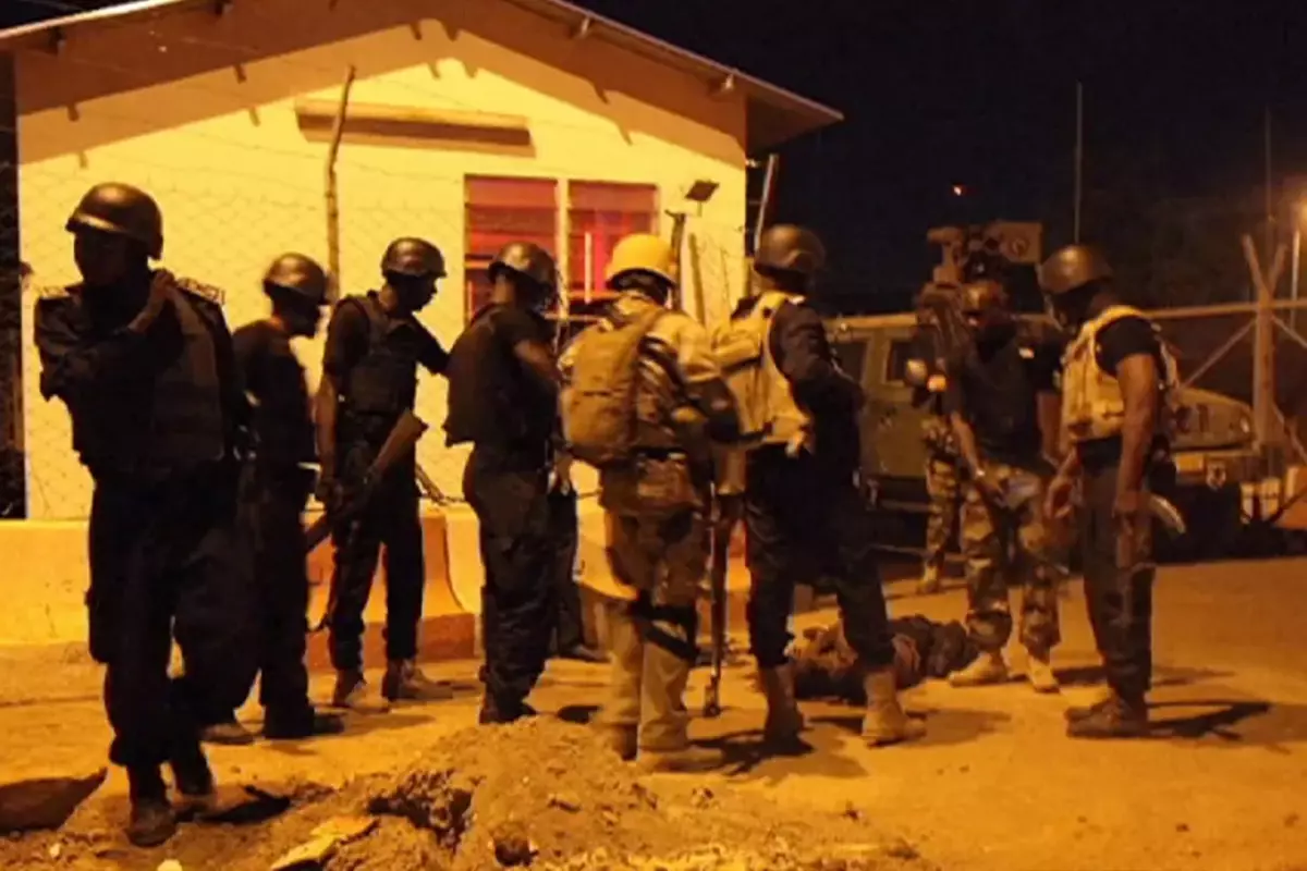 Malide Askeri Havaalanına Saldırı: 30'dan Fazla Ölü