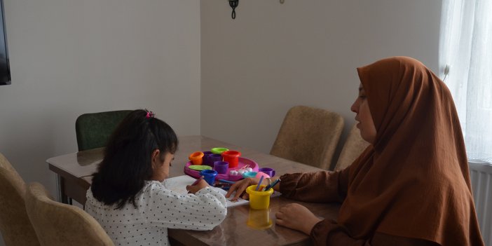 Konya'da Koruyucu Aile, Anneliğin Sınır Tanımadığını Gösterdi