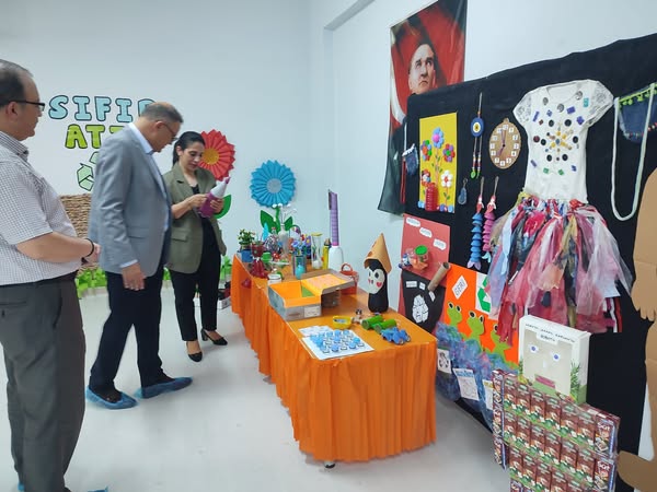 Akşehir'de Sıfır Atık Sergisi Öğrencilerin Elinden