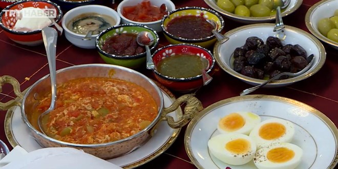 LGS Sınavı Öncesi Öğrenciler İçin Sağlıklı Kahvaltı Önerileri