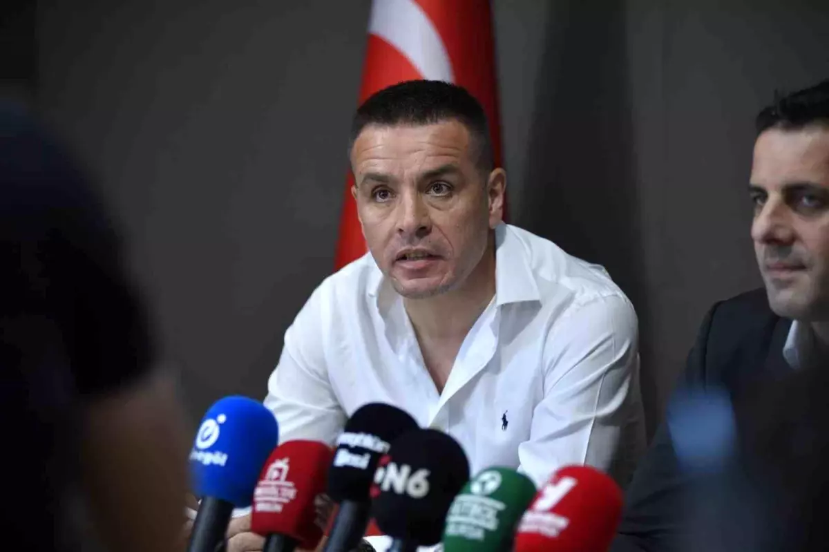 İnegölspor, Teknik Direktör İsmail Güldüren ile 3 Yıllık Sözleşme İmzaladı