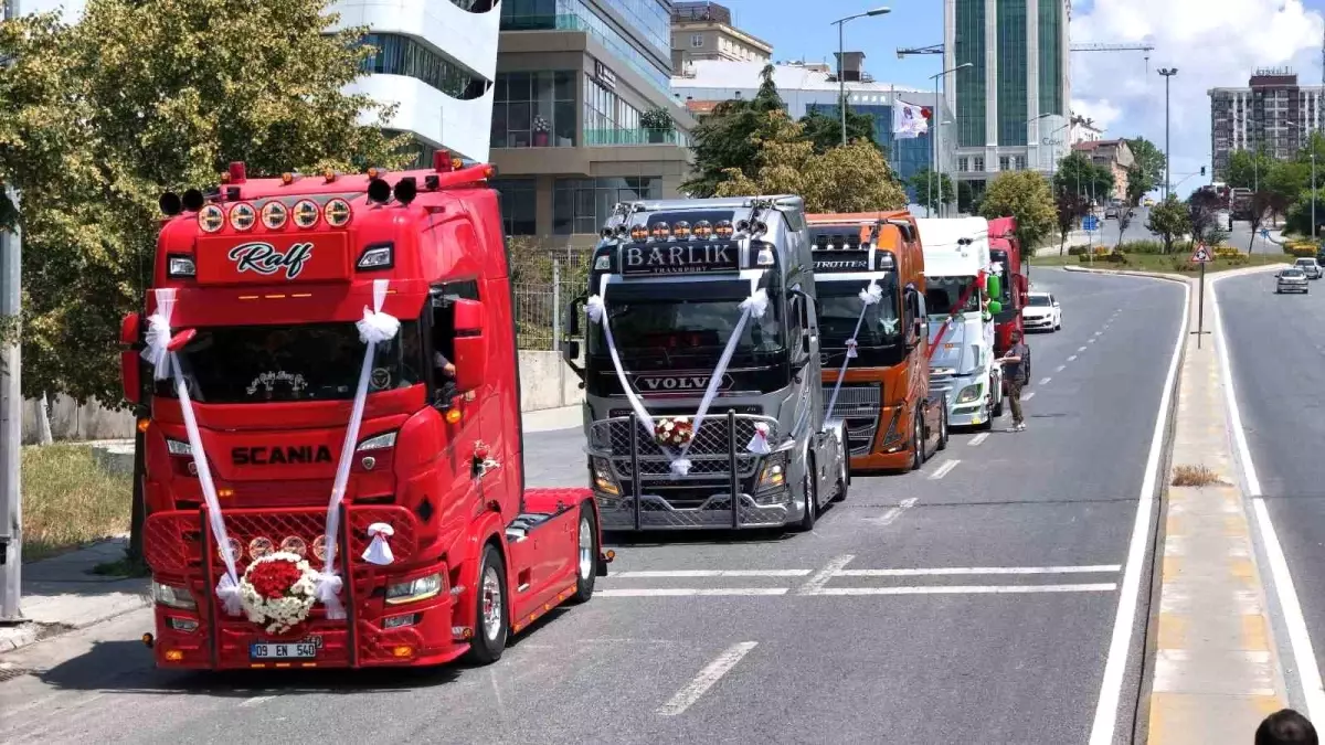 Gökhan Yıldız, İstanbul'da Tırlarla Düğün Konvoyu Düzenledi