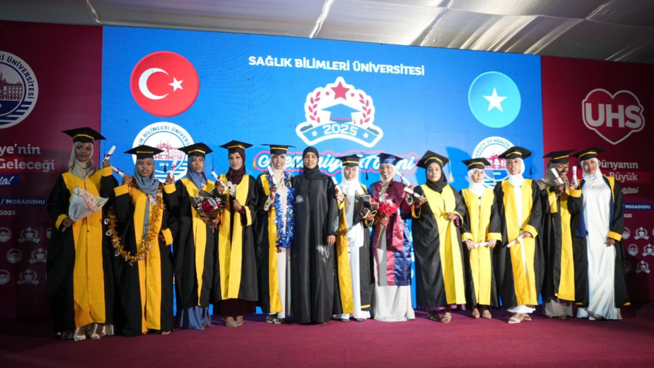 SBÜ'den Somalide 172 Yeni Mezun Sağlıkçı: Kıtalar Arası Eğitim Köprüsü