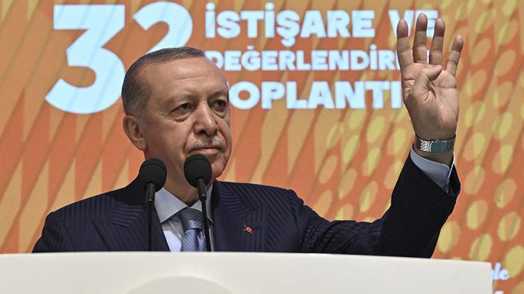 Erdoğan'dan Özgür Özele Tepki: Ümmet Birliği Savunması Suç mu?