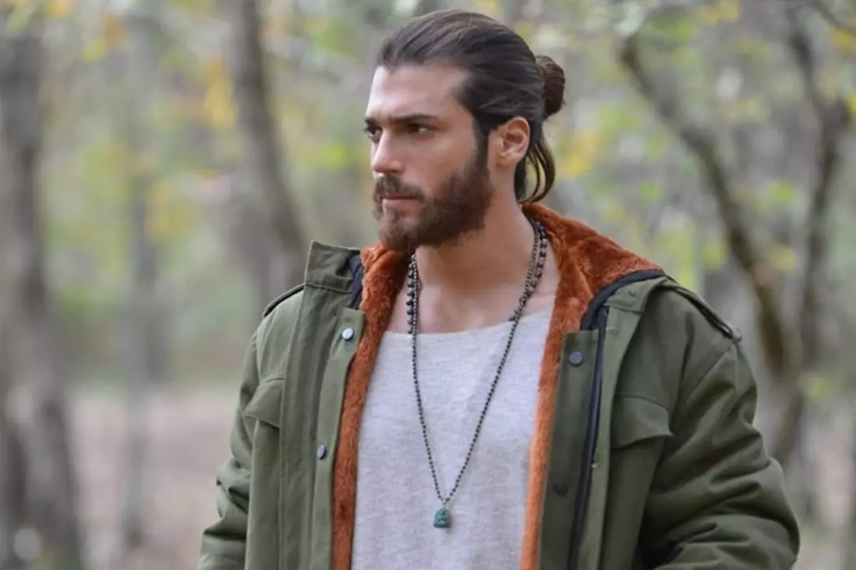 Can Yaman İtalya Tercihinin Ardından Bodrum'da Görüntülendi