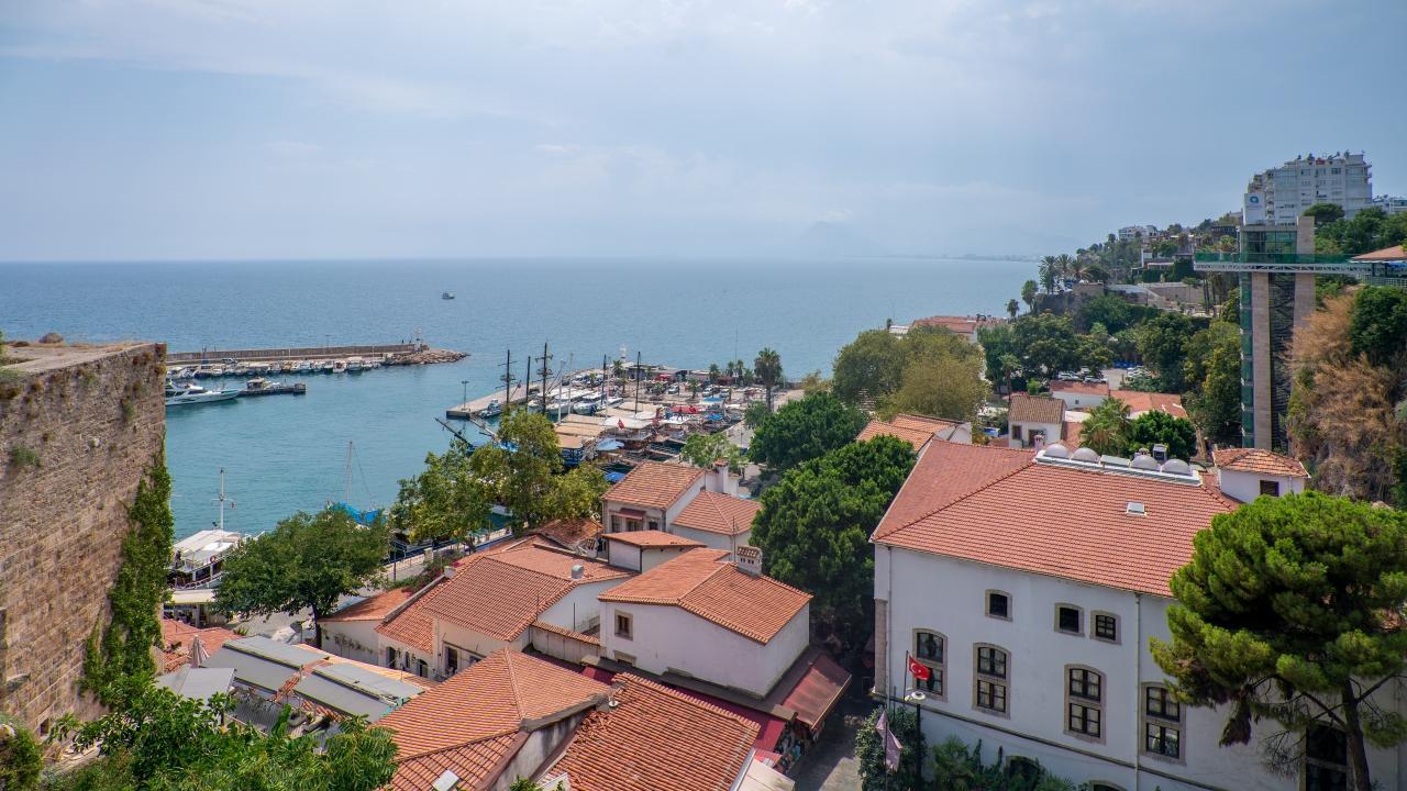 Antalya'da Yüksek Nem Hava Kalitesini Etkiliyor