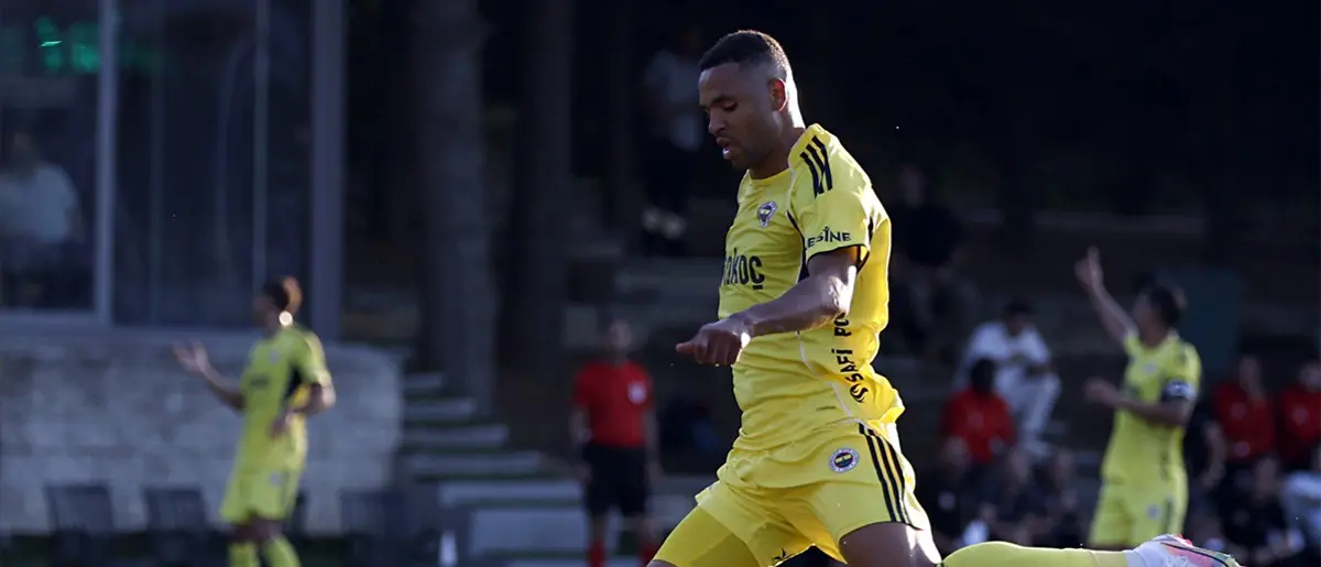 Fenerbahçe'nin Yeni Golcüsü Belli Oldu: Nesyri İstanbul'a Geliyor