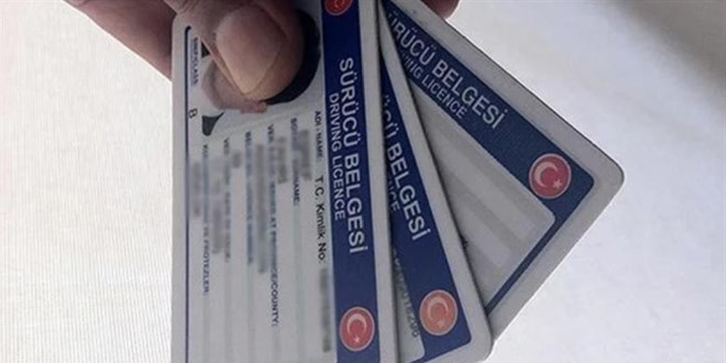 Eski Tip Ehliyetler Yenileme Süreci: Son 10 Gün ve Detaylı Bilgiler