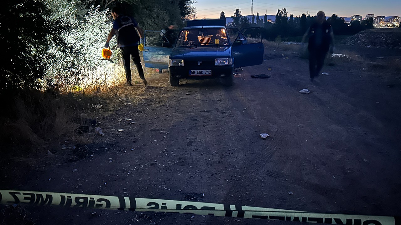 Sivas'ta Pompalı Tüfekli Kavga: 2 Yaralı