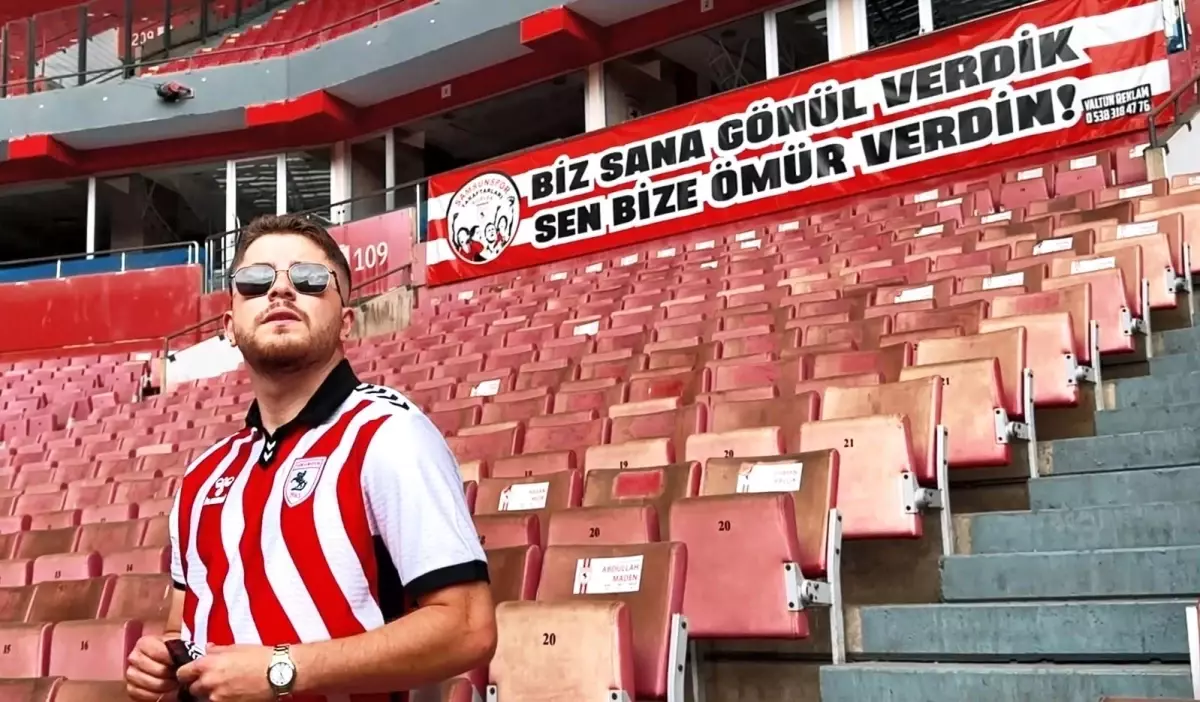Hukuk Fakültesi Öğrencisinden Samsunspor'a Destek Şarkısı