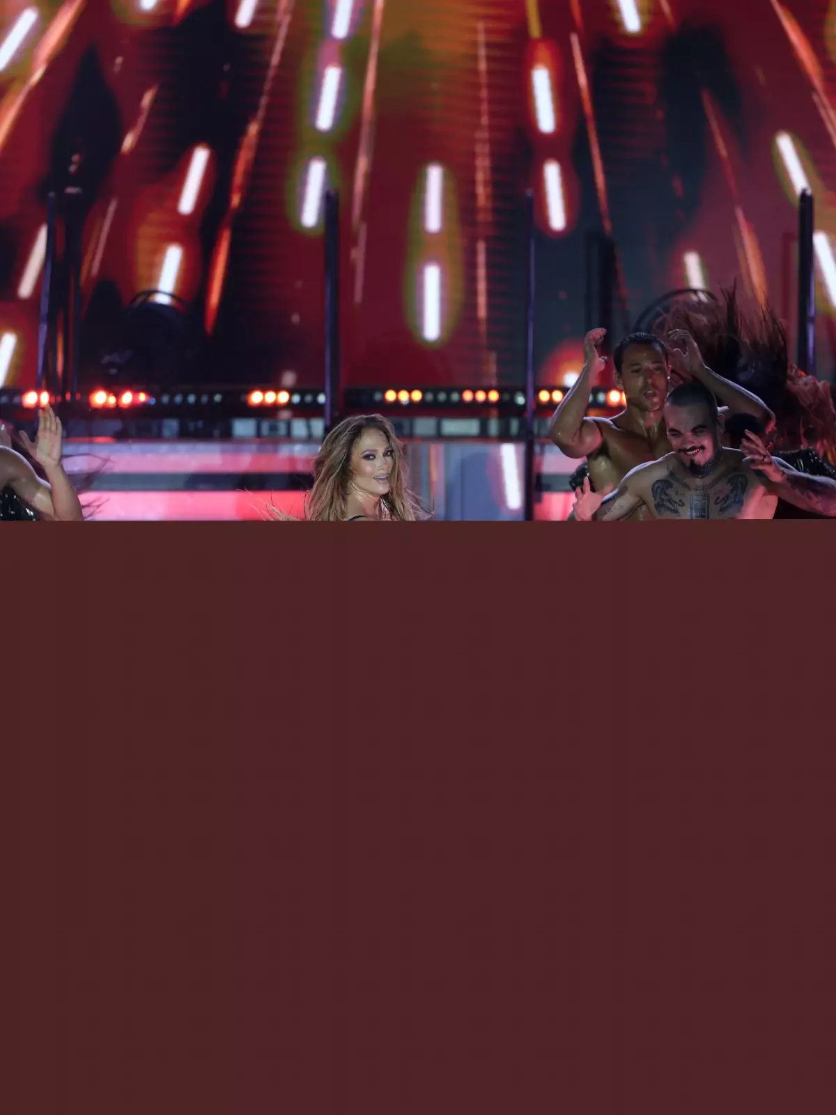 Jennifer Lopez Antalyada Coşkulu Konser Verdi