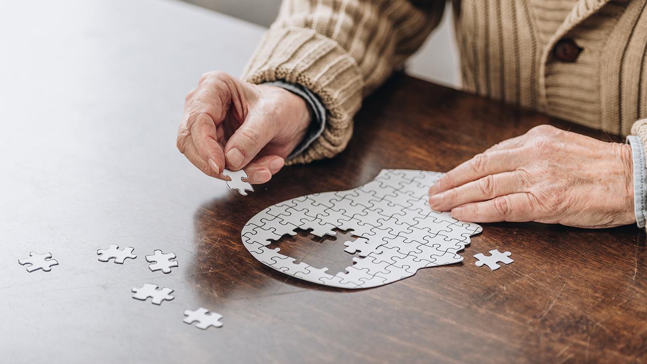 Alzheimer Hastalığına Umut: Kanser İlaçları Beyin Hasarını Tersine Çevirebilir