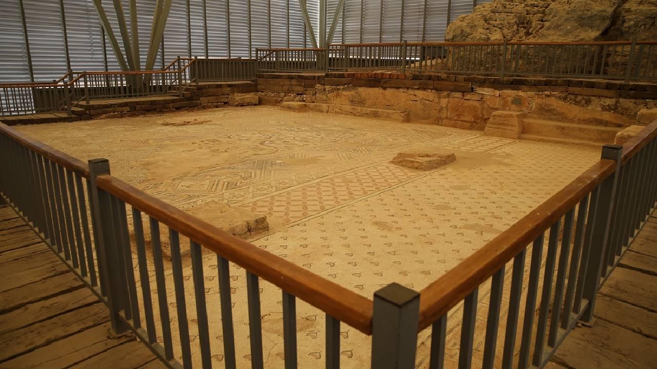 Perre Antik Kentindeki Mozaikte Konservasyon Tamamlandı, Eser Ziyarete Açıldı