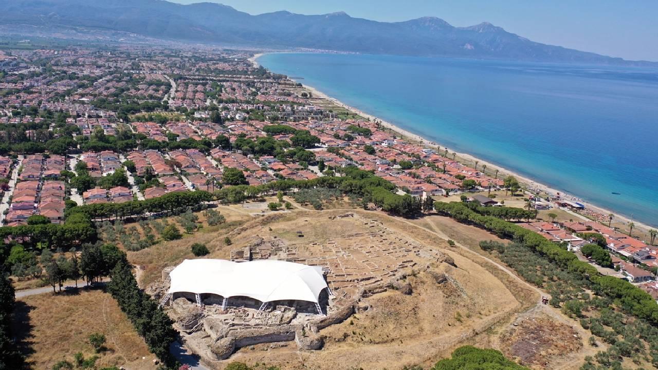 Kadıkale'de Tarihi Keşif: Cam ve Seramik Üretim Merkezi Kalıntıları Bulundu